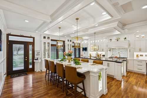 7488 Lowe Ln, Rockvale, TN, 37153-4265 | Card Image