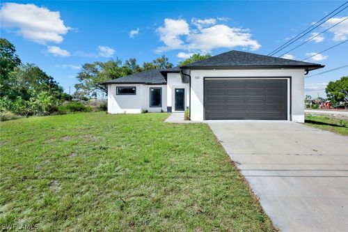 100 Parish Dr, LEHIGH ACRES, FL, 33974-0725 | Card Image