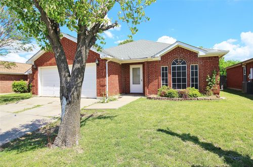 609 Blueberry Hill Lane, Mansfield, TX, 76063 | Card Image