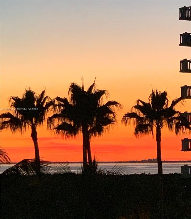 B502 - 1111 Crandon Blvd, Condo with 2 bedrooms, 2 bathrooms and null parking in Key Biscayne FL | Image 6