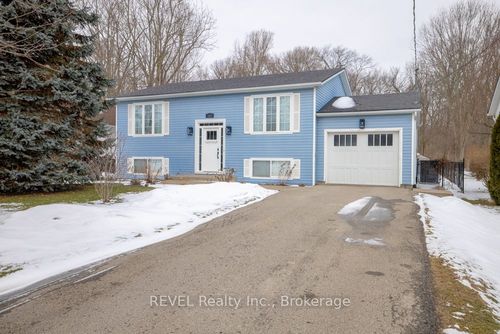 3522 Dominion Rd, Ridgeway, ON, L0S1N0 | Card Image