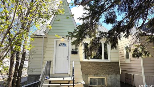 2023 Atkinson St, Regina, SK, S4N3W8 | Card Image