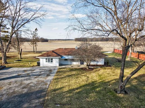 1439 Logan Street, Auburn, IN, 46706 | Card Image