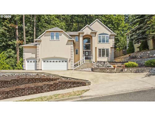 8118 Se 138th Dr, Portland, OR, 97236-7201 | Card Image
