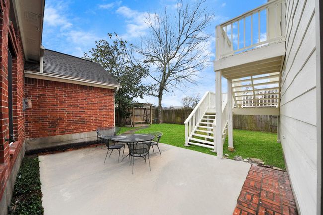 1410 Long View Dr, House other with 5 bedrooms, 4 bathrooms and 3 parking in Pearland TX | Image 33