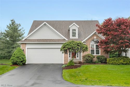 90 Lake Pointe Circle, Canfield, OH, 44406 | Card Image