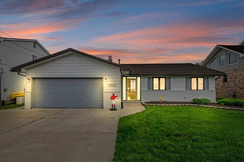 7261 Bluebill St, Clay, MI, 48001-4105 | Card Image