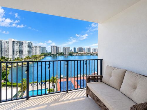 1009-2750 Ne 183rd St, Aventura, FL, 33160-2120 | Card Image