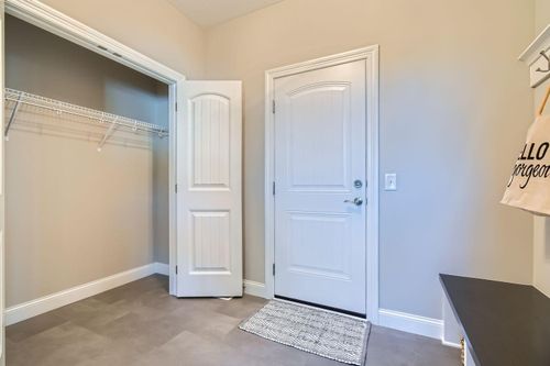 7275 Agate Trl, Inver Grove Heights, MN, 55077-4822 | Card Image