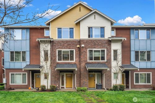 15711 Ne 14th Aly, Bellevue, WA, 98008-2719 | Card Image