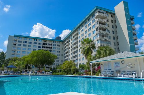 apt-311-4330 Hillcrest Dr, Hollywood, FL, 33021-7934 | Card Image