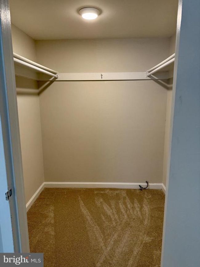 APT-11B - 1520 Northgate Sq, Condo with 2 bedrooms, 1 bathrooms and null parking in RESTON VA | Image 20