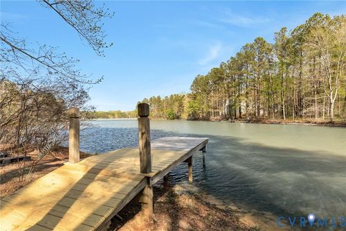 1012 Lake Heritage Dr, Ruther Glen, VA, 22546-1054 | Card Image