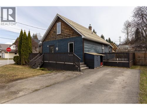 392 6th Ave, Fernie, BC, V0B1M0 | Card Image
