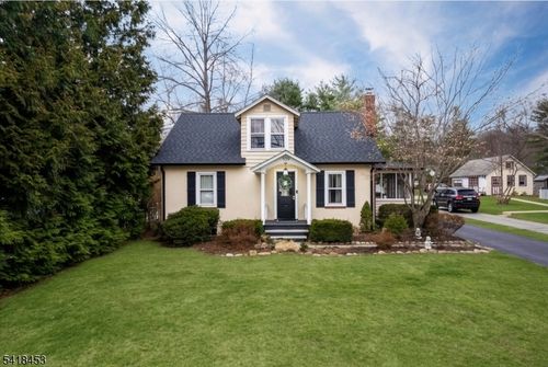 109 E Baldwin St, Hackettstown, NJ, 07840-1317 | Card Image