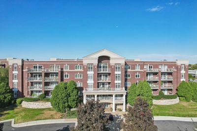 308 - 7031 W Touhy Avenue, Condo with 2 bedrooms, 1 bathrooms and 1 parking in Niles IL | Image 1