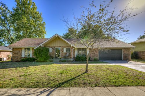 1106 Southern Hls, Carthage, MO, 64836-3155 | Card Image