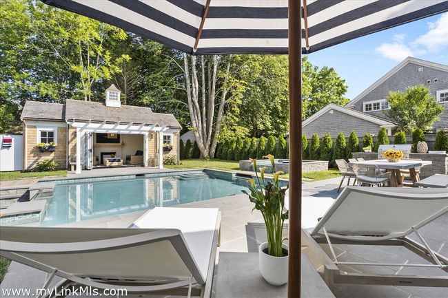 43 Peases Point Way S, House other with 4 bedrooms, 7 bathrooms and null parking in Edgartown MA | Image 6