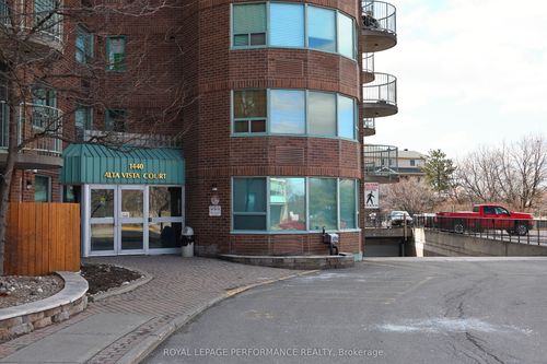 402-1440 Heron Rd, Ottawa, ON, K1V0X2 | Card Image