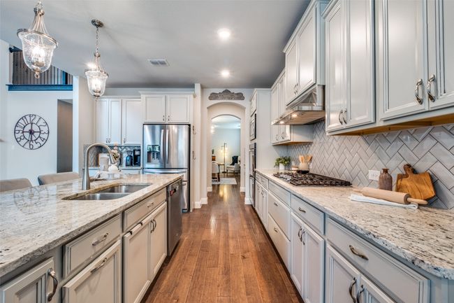 7405 River Park Dr, House other with 5 bedrooms, 4 bathrooms and null parking in Mckinney TX | Image 10