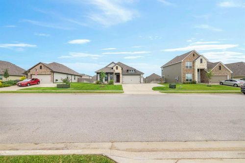 1925 Viva Rd, Bryan, TX, 77807-1559 | Card Image