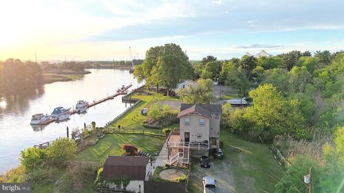 64 Island Rd, BRIDGEPORT, NJ, 08014-9711 | Card Image