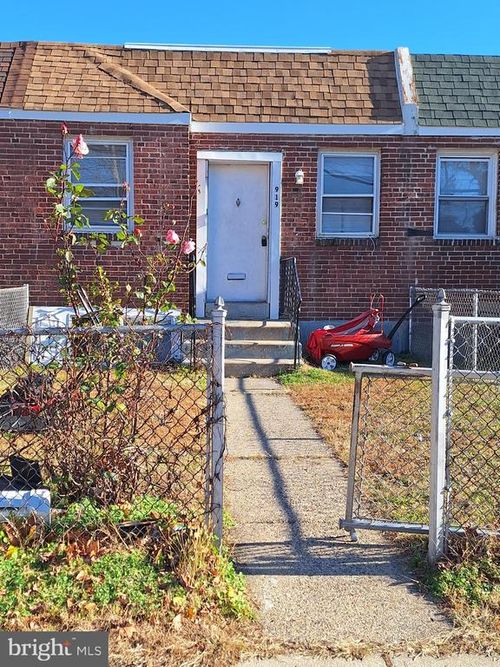 919 Sharon Ave, SHARON HILL, PA, 19079-1818 | Card Image