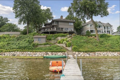 2255 S Shore Blvd, White Bear Lake, MN, 55110-3852 | Card Image