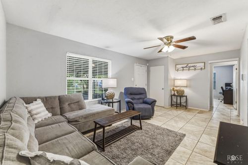 113 E 33rd St, San Angelo, TX, 76903-2103 | Card Image