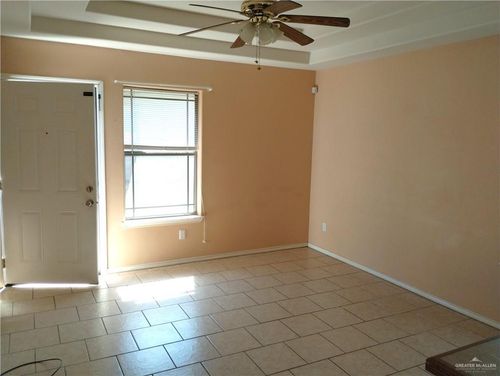 300 W Amy Dr, San Juan, TX, 78589-3560 | Card Image