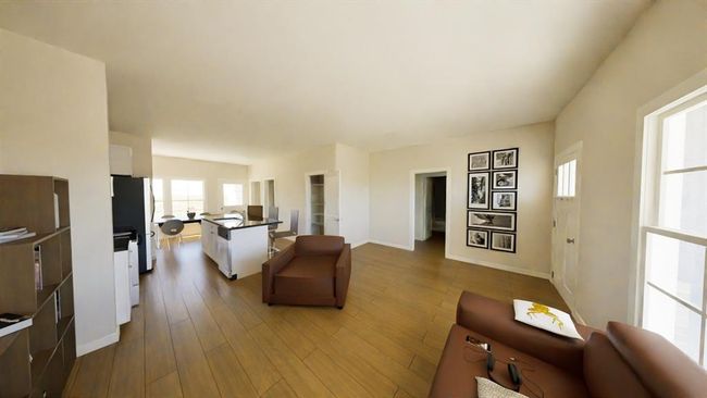 Living and Kitchen | Image 9