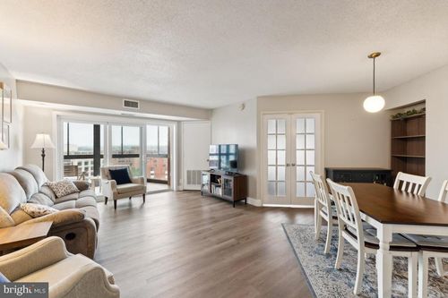 apt-1117-900 N Stafford St, ARLINGTON, VA, 22203-4126 | Card Image