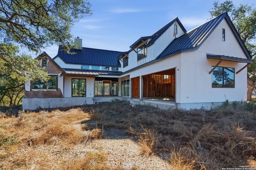 1742 Paradise Pkwy, Canyon Lake, TX, 78133-6488 | Card Image