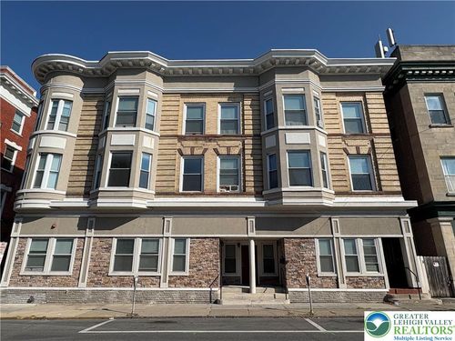 205-17 Belvidere St, Nazareth, PA, 18064-2106 | Card Image