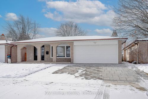 {{alt}} | Card Image