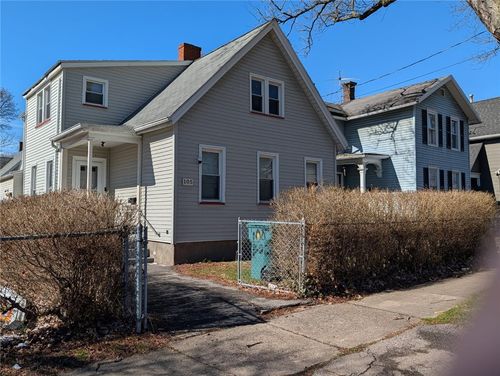105 Ontario St, Rochester, NY, 14605-2616 | Card Image