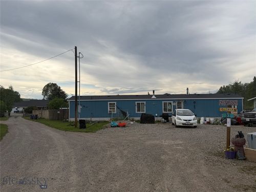 354 Ole Depot Rd, Gallatin Gateway, MT, 59730-8004 | Card Image