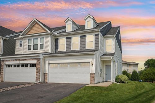 765 Stonegate Rd, Chanhassen, MN, 55317-0018 | Card Image