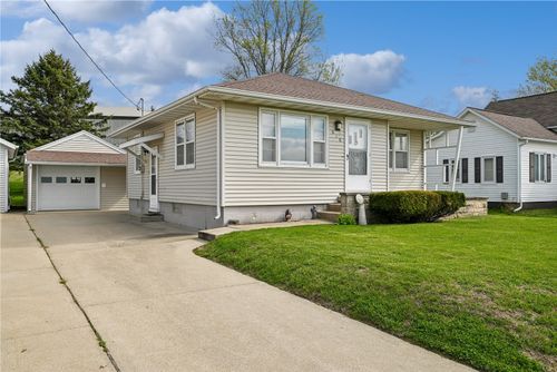 618 Evergreen Street, Norway, IA, 52318 | Card Image