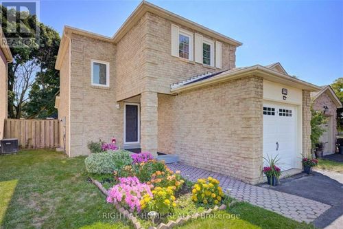121 Radford Dr, Ajax, ON, L1T2C3 | Card Image