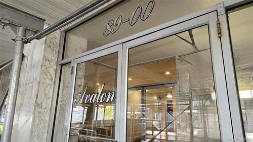 1n-8900 170 Street, New York, NY, 11432 | Card Image
