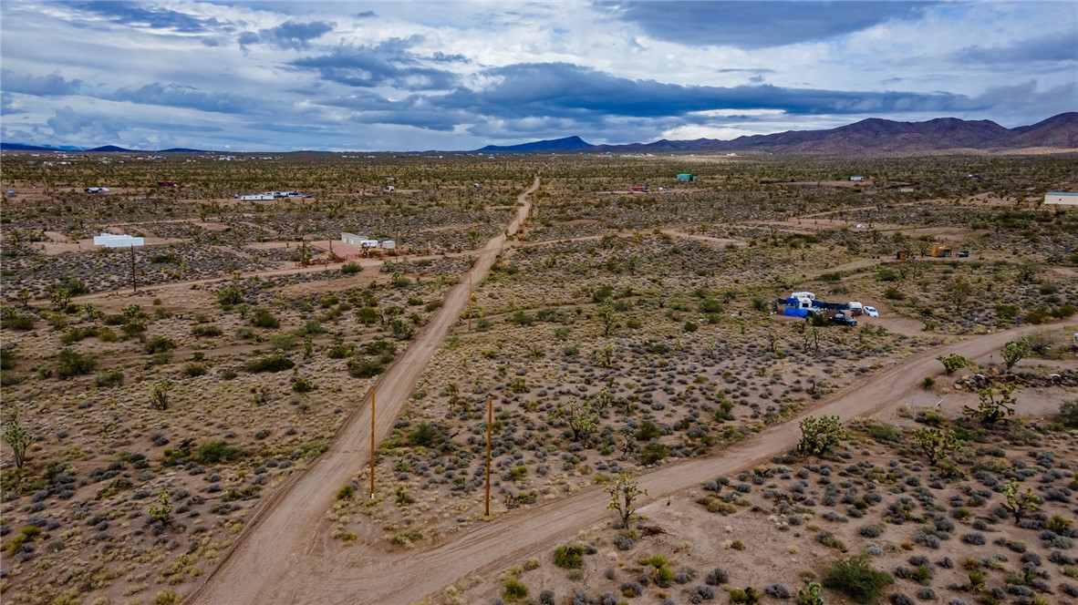 Land in White Hills 4