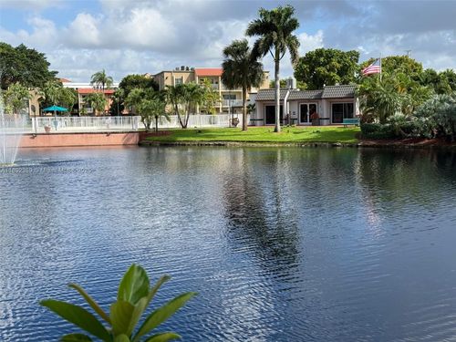 apt-303-5112 Nw 79th Ave, Doral, FL, 33166-4733 | Card Image