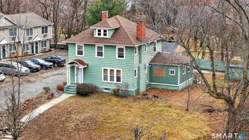 170 Huntington Tpke, Bridgeport, CT, 06610-1426 | Card Image