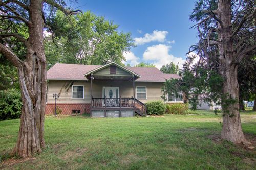 17605 E Overland Rd, Nevada, MO, 64772-8967 | Card Image