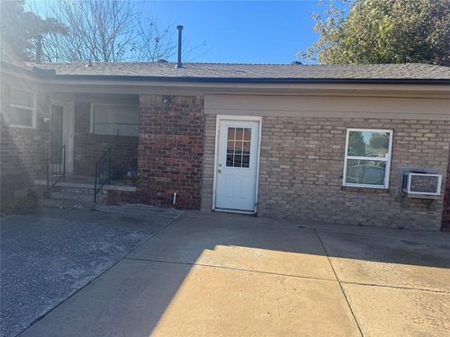 402 Yukon Ave, Yukon, OK, 73099-3916 | Card Image