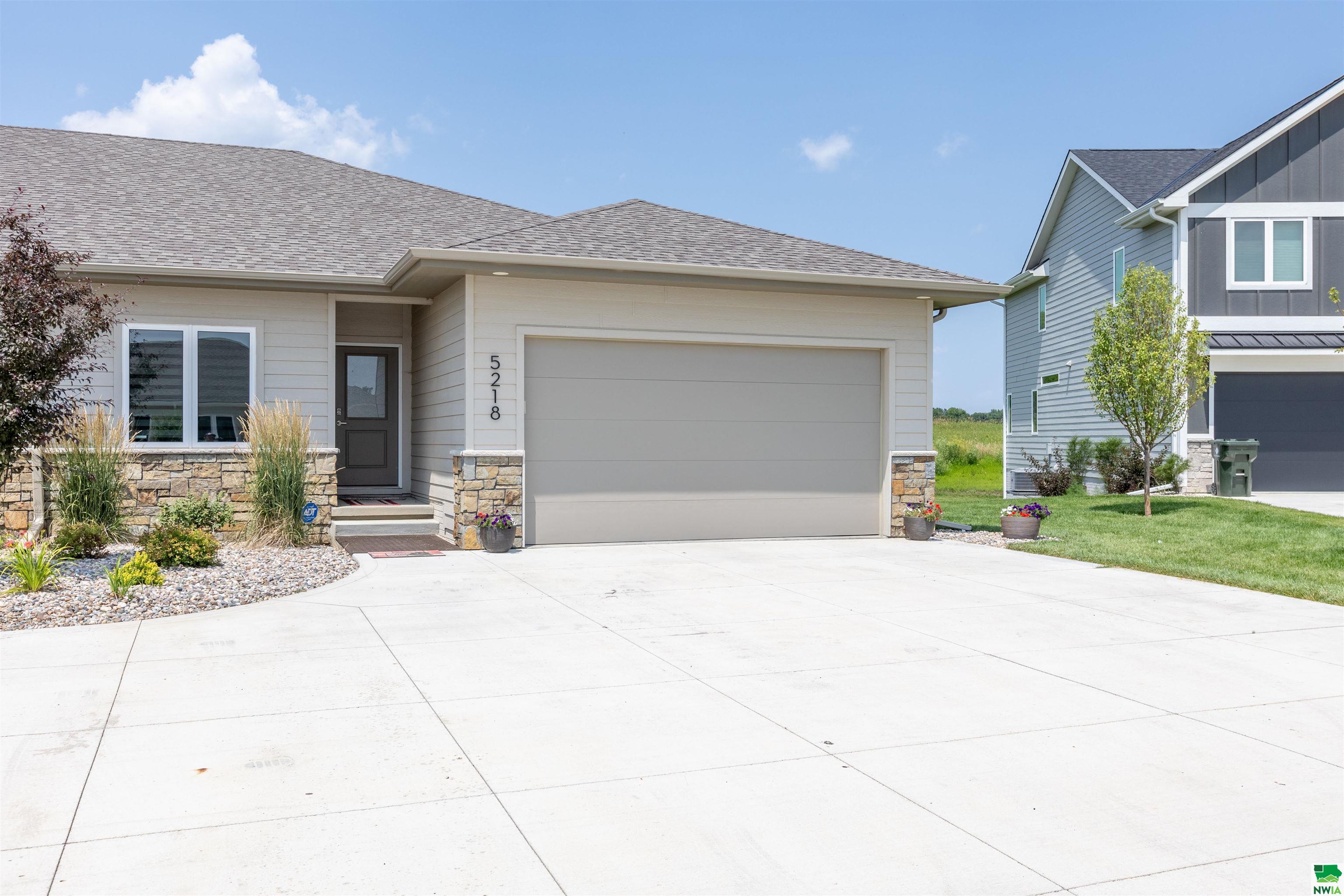 Lynx Ct, Sioux City, IA 51106