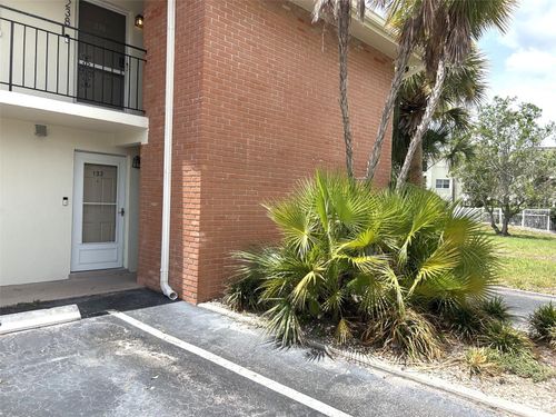 132-4520 Overlook Dr Ne, St Petersburg, FL, 33703-4304 | Card Image