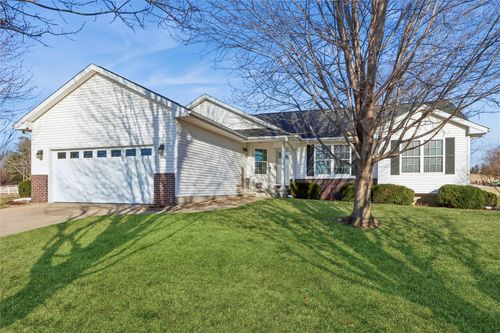 1260 Sunrise Dr, Ely, IA, 52227-9761 | Card Image