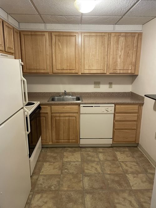apt-109-50 Cambridge Rd, Woburn, MA, 01801-3875 | Card Image